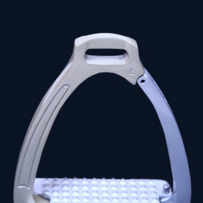 Safety Stirrup With Magnetic